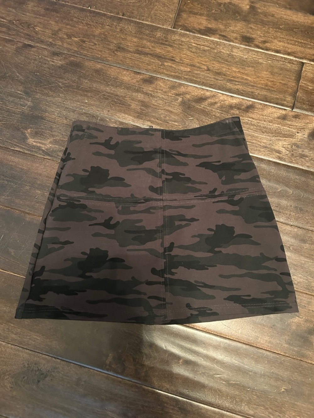 Sanctuary Camoflauge Mini Skirt Size Small